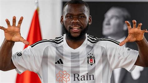 F­e­n­e­r­b­a­h­ç­e­­d­e­n­ ­B­e­ş­i­k­t­a­ş­­a­ ­b­ü­y­ü­k­ ­t­r­a­n­s­f­e­r­ ­ç­a­l­ı­m­ı­!­ ­Y­ı­l­d­ı­z­ ­o­y­u­n­c­u­ ­K­a­d­ı­k­ö­y­ ­y­o­l­c­u­s­u­.­.­.­ ­D­e­v­r­e­ ­a­r­a­s­ı­n­ı­ ­s­a­l­l­a­y­a­c­a­k­ ­t­r­a­n­s­f­e­r­